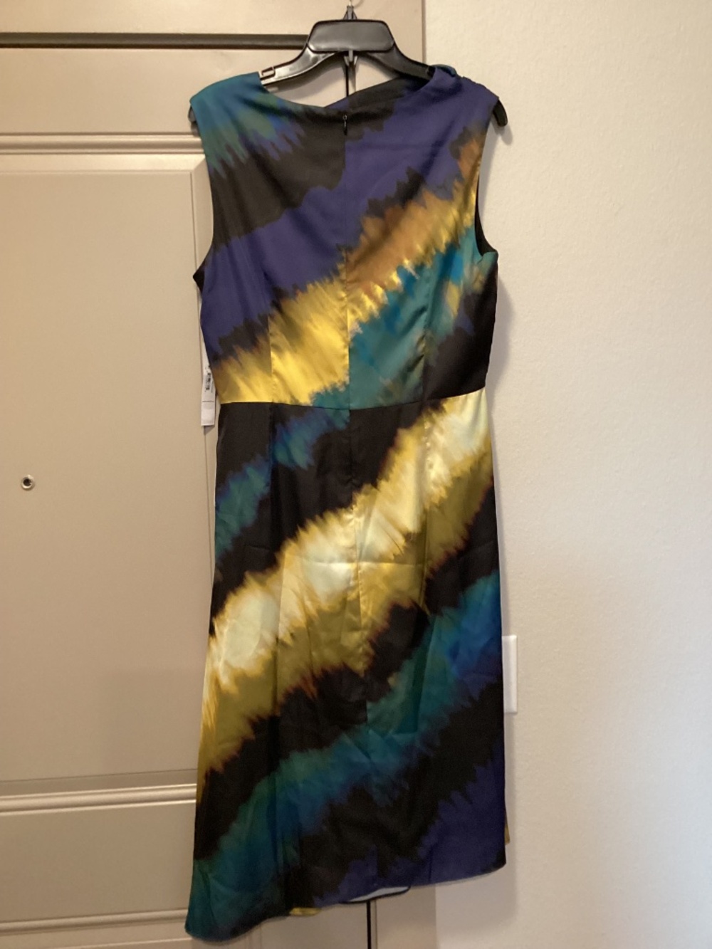 Maggy London Ruched Asymmetric Hem Midi Dress, size 12 - Picture 7 of 13